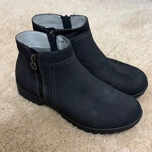 Black Ankle Boots with Double Zipper